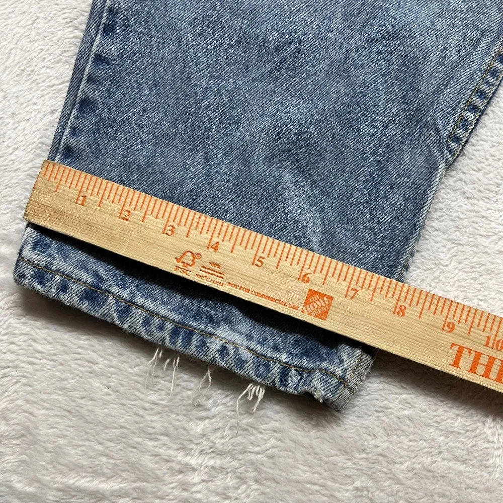 Vintage Levi's 550 Relaxed Fit Jeans Men's Blue Denim Straight Zip Fly - 34X33‎